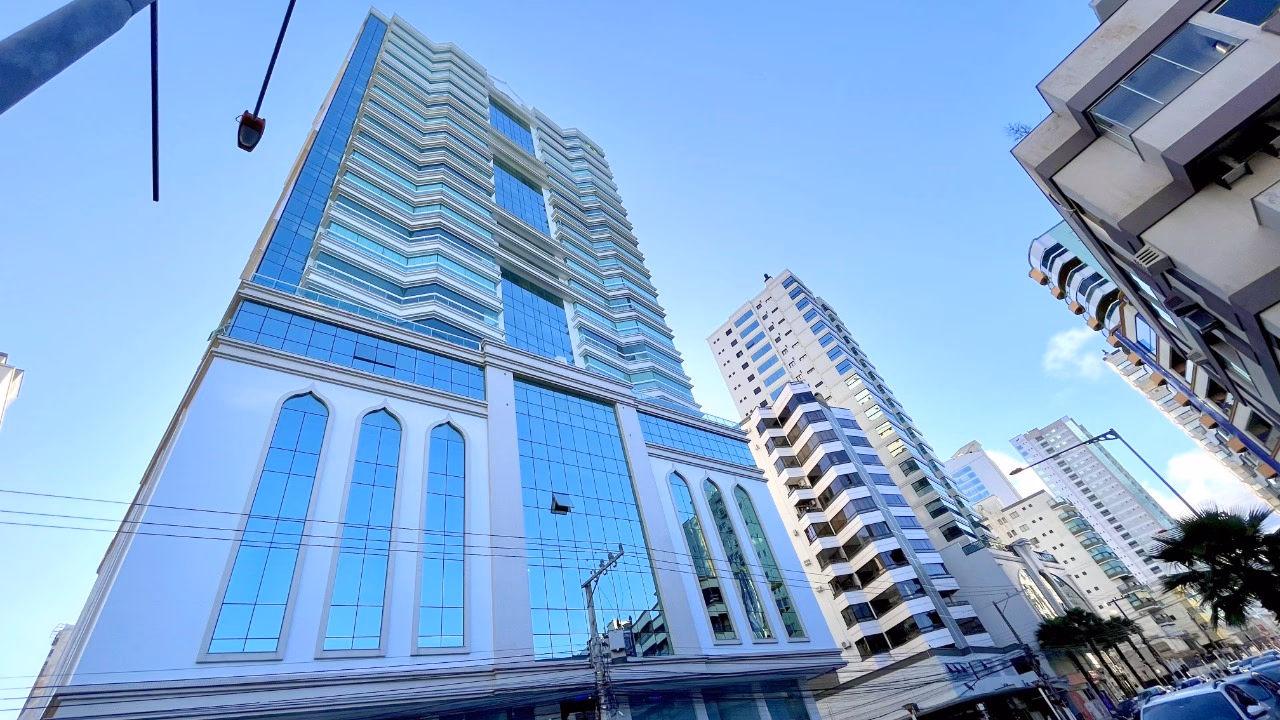 Apartamento a venda na Meia Praia, em Itapema-SC  (24)