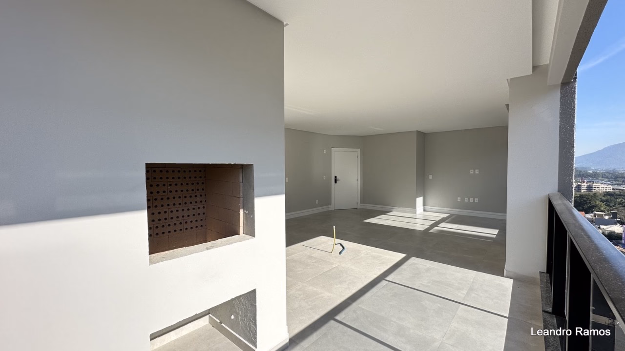 Apartamento 2 suítes em Meia Praia — Meia Praia, Itapema
