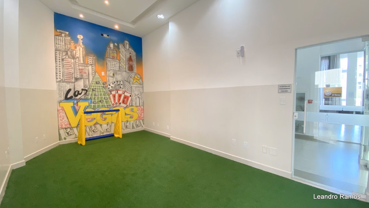 Sala comercial em Meia Praia — Meia Praia, Itapema