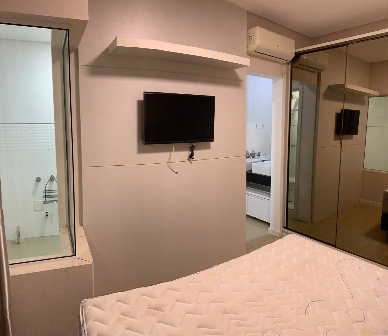 Apartamento 3 suítes em Meia Praia — Meia Praia, Itapema