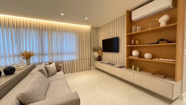 Apartamento 3 suítes em Meia Praia — Meia Praia, Itapema