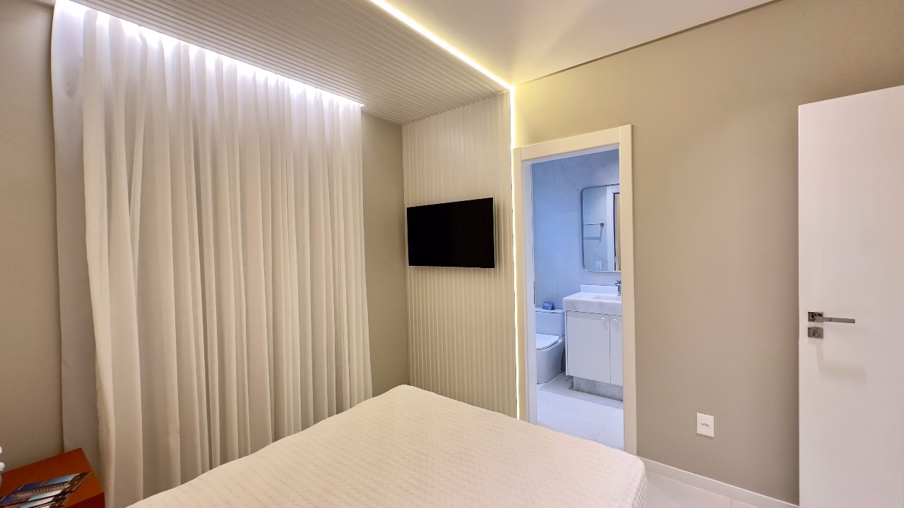 Apartamento 3 suítes em Meia Praia — Meia Praia, Itapema