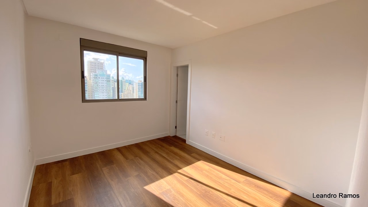 Apartamento 3 suítes em Meia Praia — Meia Praia, Itapema