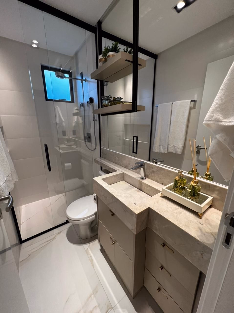 Apartamento 3 suítes em Balneário Perequê — Balneário Perequê, Porto Belo