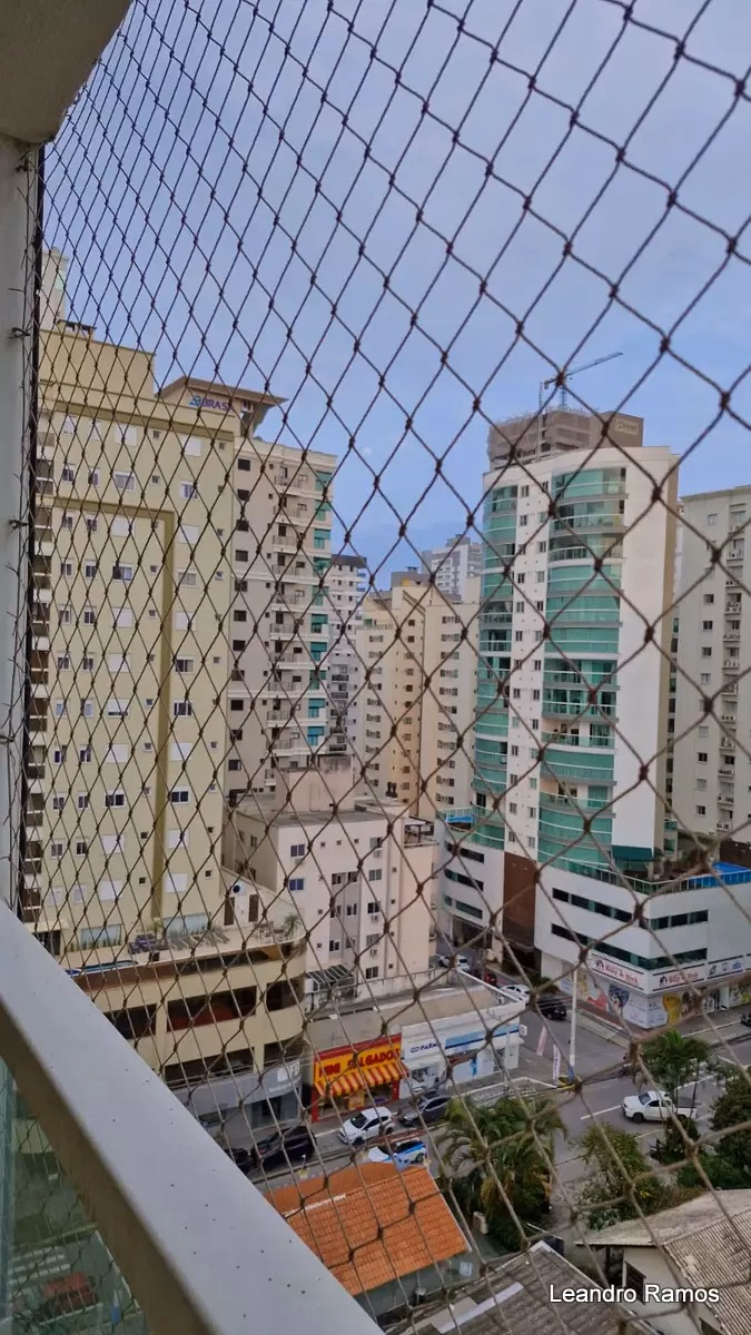 Apartamento 4 suítes em Meia Praia — Meia Praia