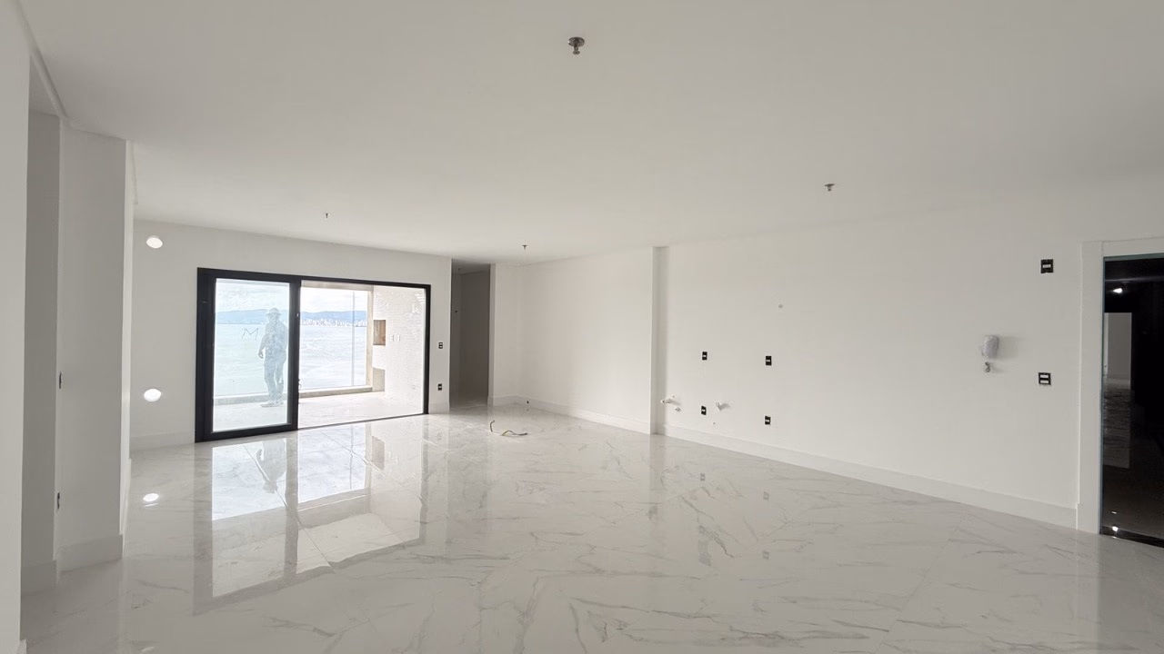 Apartamento 4 suítes em Centro — Centro, Itapema