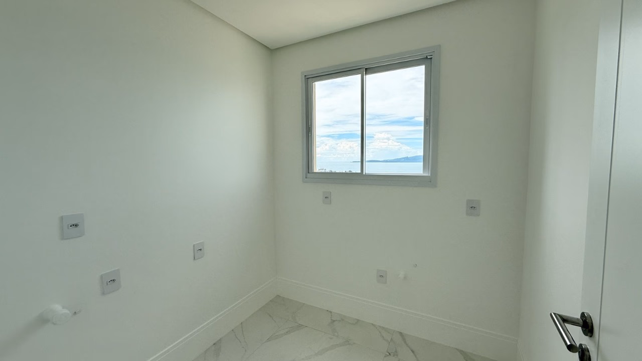Apartamento 3 suítes em Canto da Praia — Canto da Praia, Itapema