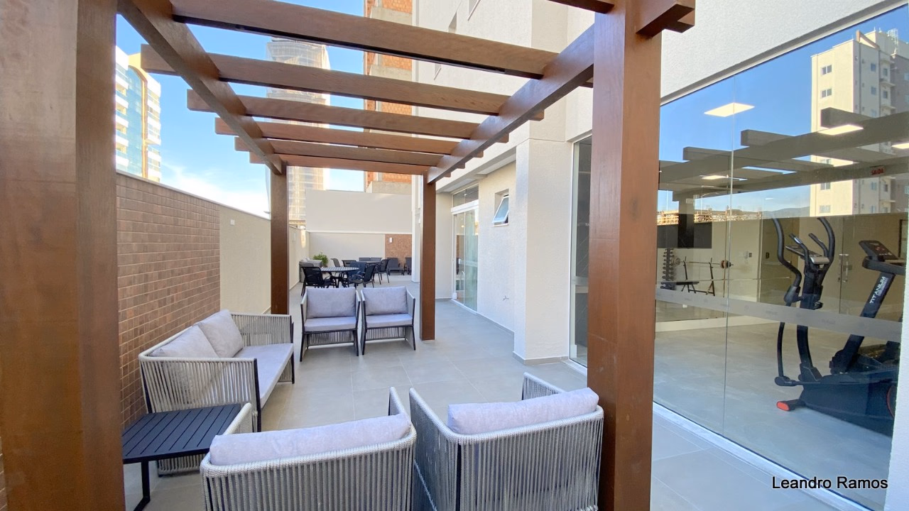 Residencial Porto Vila a venda em Meia Praia (17)