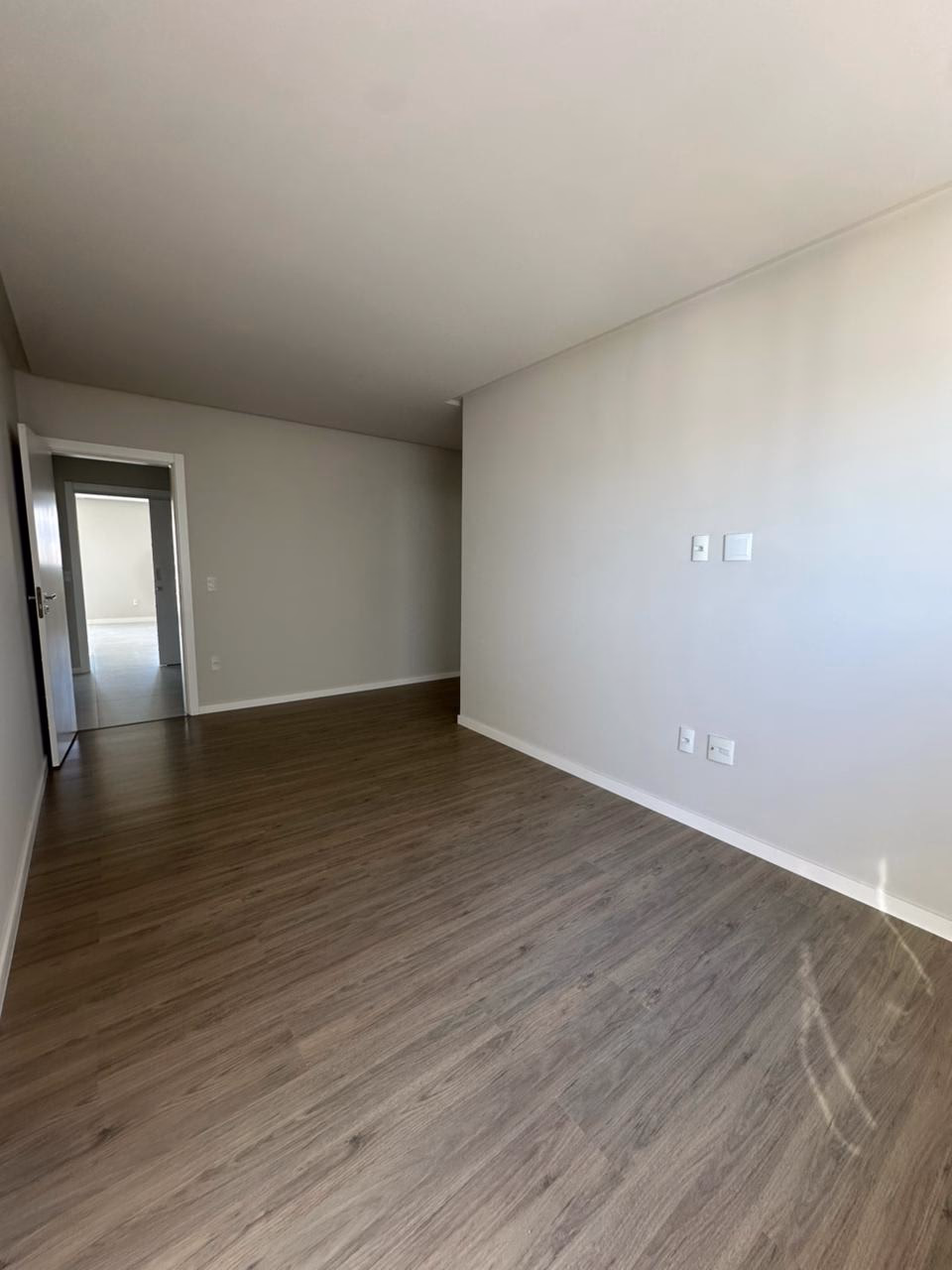 Apartamento 4 suítes em Meia Praia — Meia Praia, Itapema
