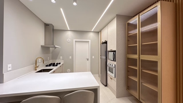 Apartamento 3 suítes em Meia Praia — Meia Praia, Itapema