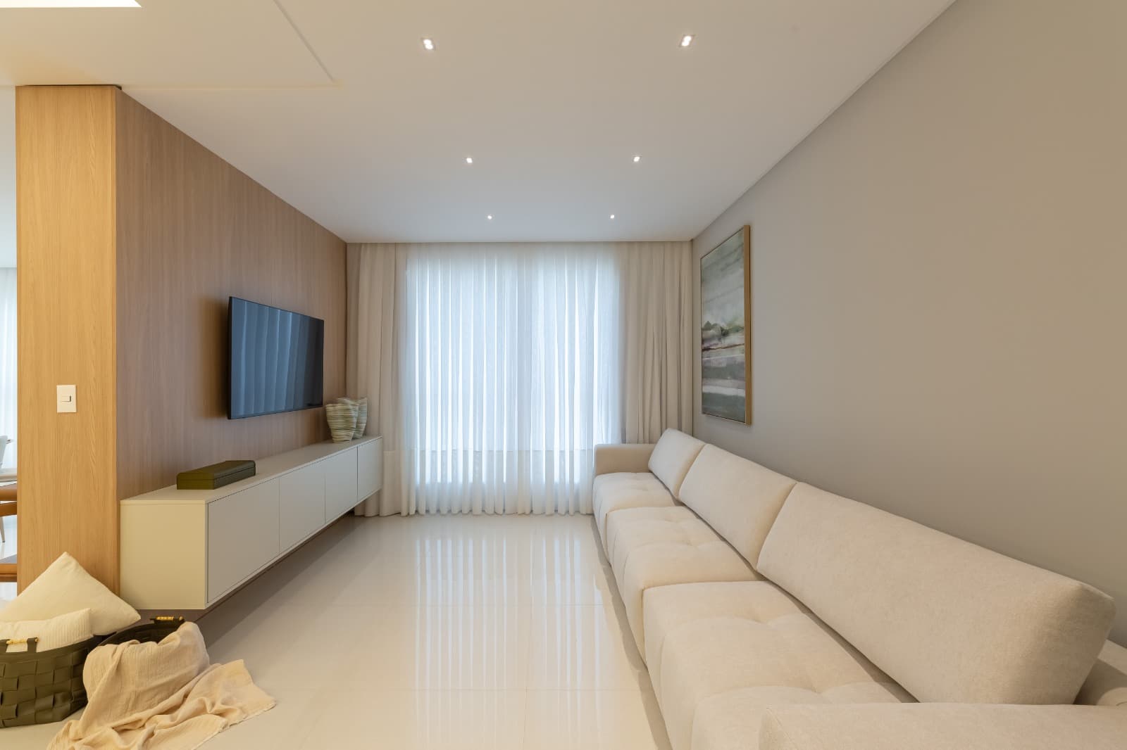 Apartamento 4 suítes em Meia Praia — Meia Praia, Itapema