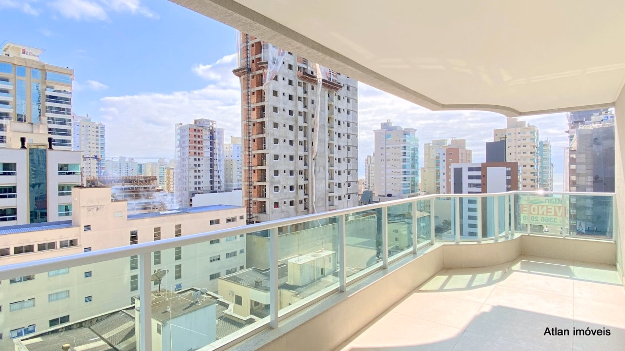 Apartamento 3 suítes em Meia Praia — Meia Praia