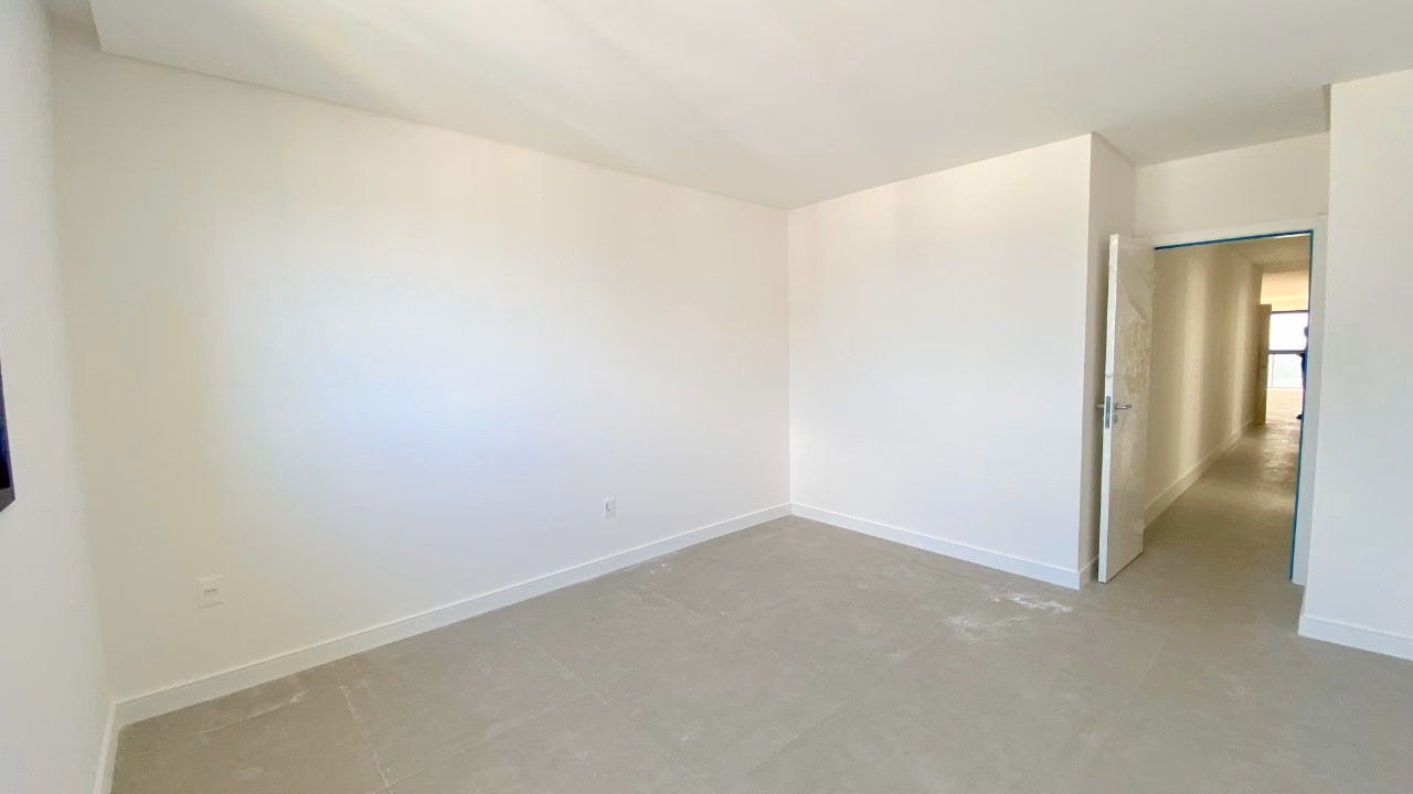 Apartamento 3 suítes em Meia Praia — Meia Praia, Itapema