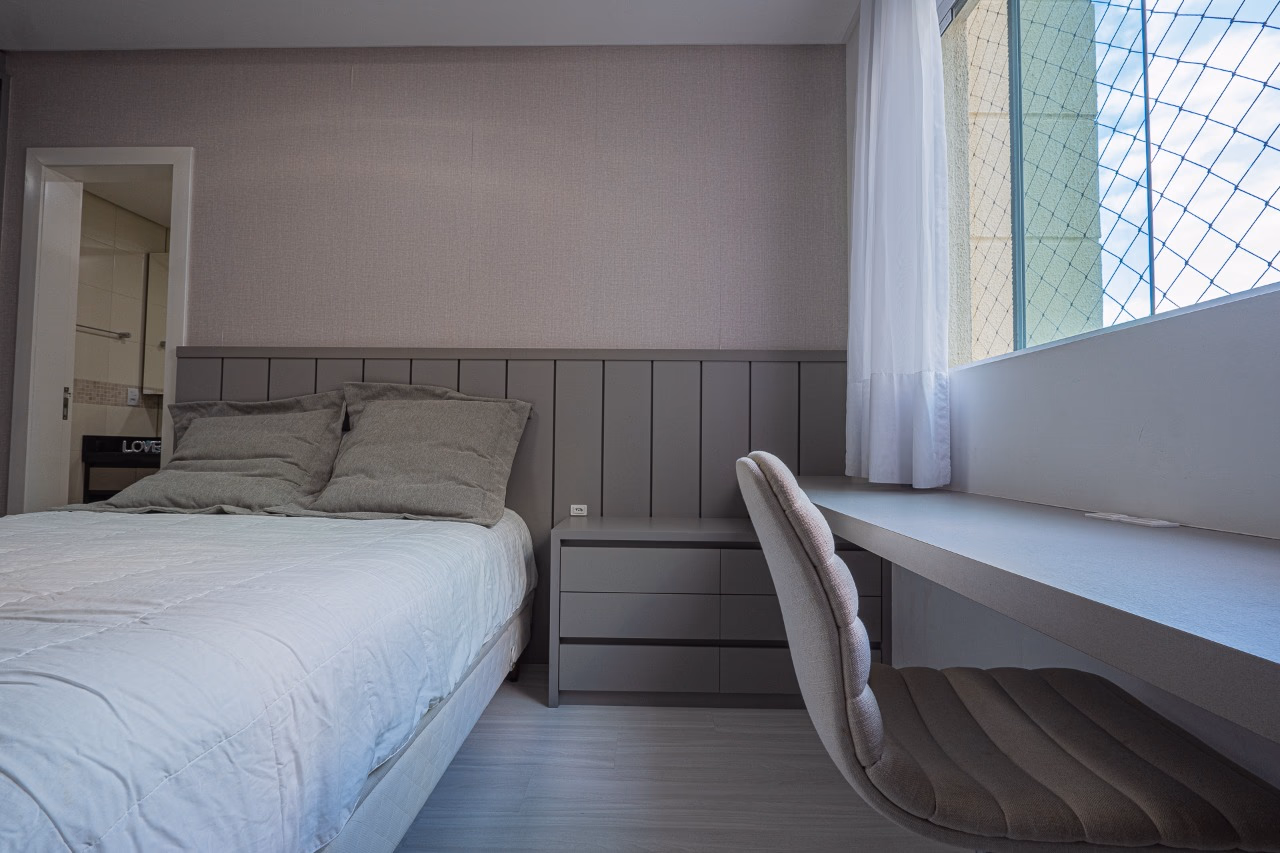 Apartamento 4 suítes em Meia Praia — Meia Praia, Itapema