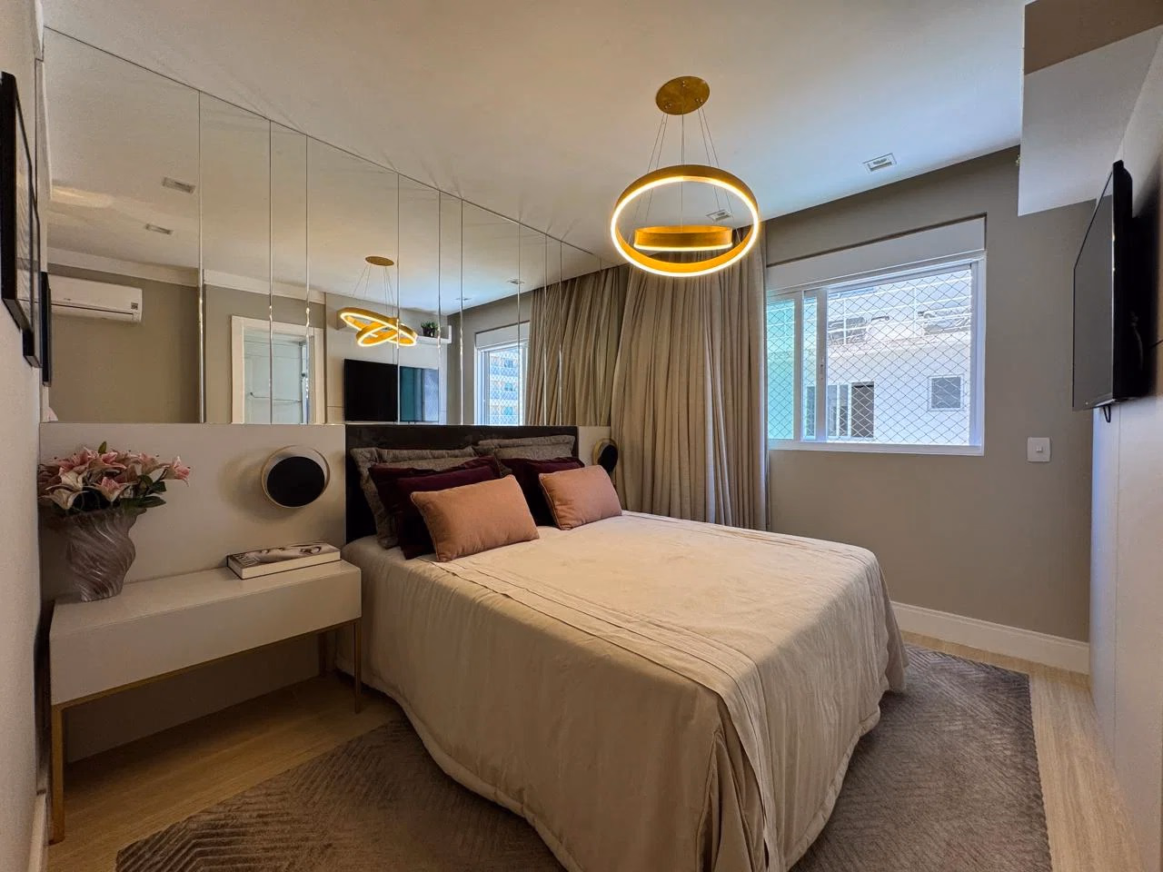 Apartamento 4 suítes em Meia Praia — Meia Praia, Itapema
