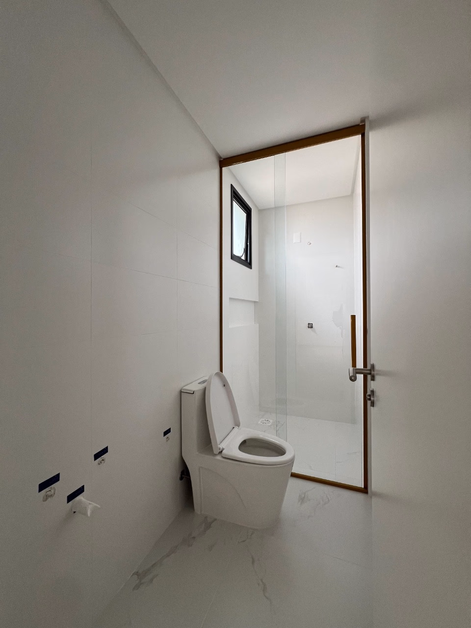 Apartamento 4 suítes em Meia Praia — Meia Praia, Itapema