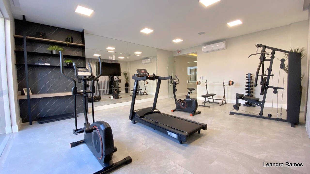 Residencial Porto Vila a venda em Meia Praia (13)