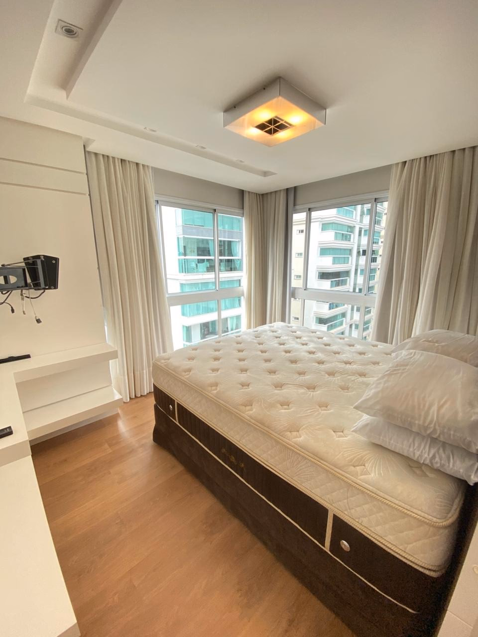 Apartamento 5 quartos em Meia Praia — Meia Praia, Itapema