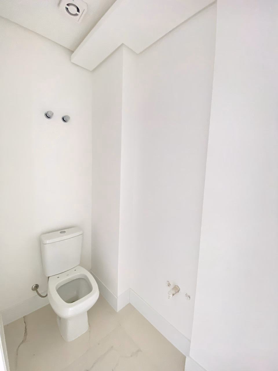 Apartamento 3 suítes em Meia Praia — Meia Praia, Itapema