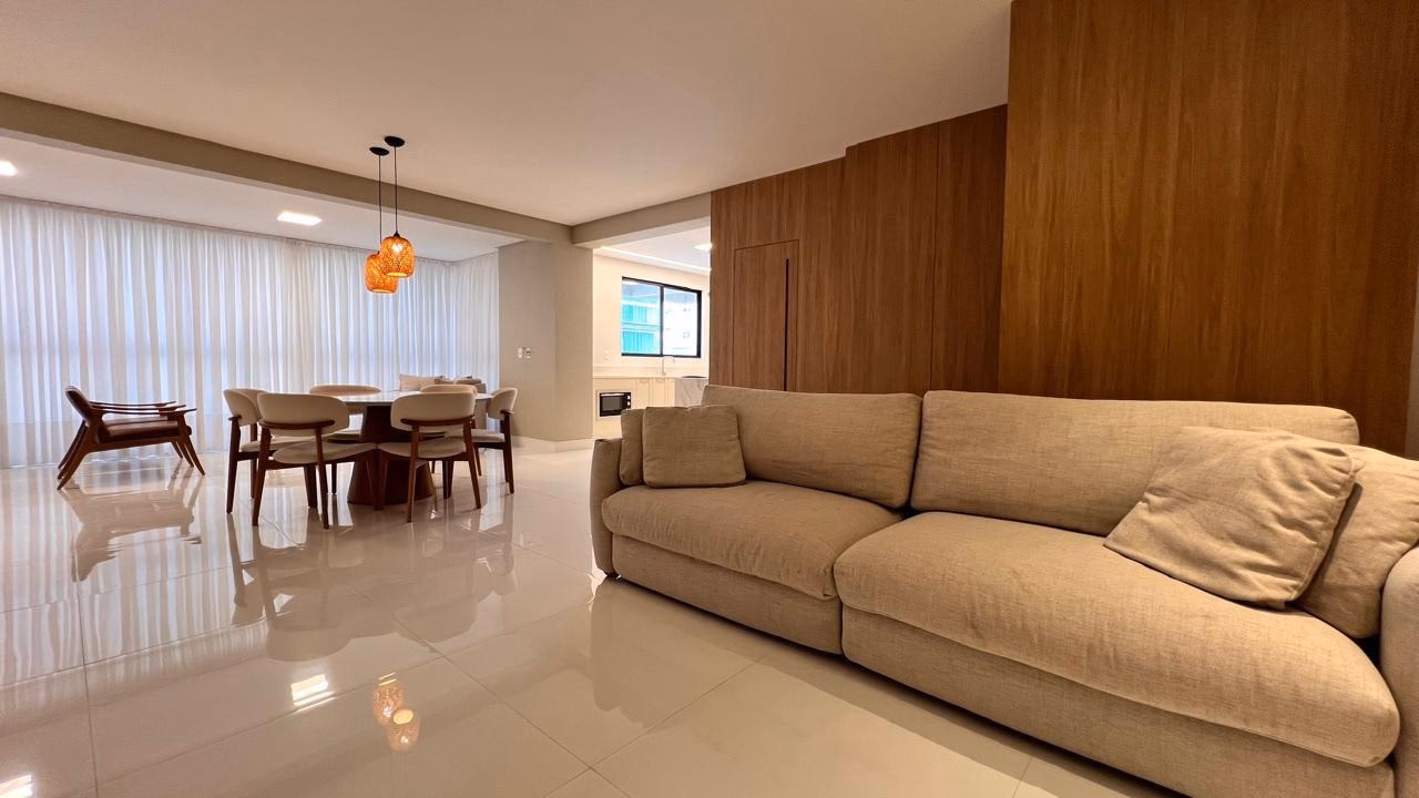Apartamento 4 suítes em Meia Praia — Meia Praia, Itapema