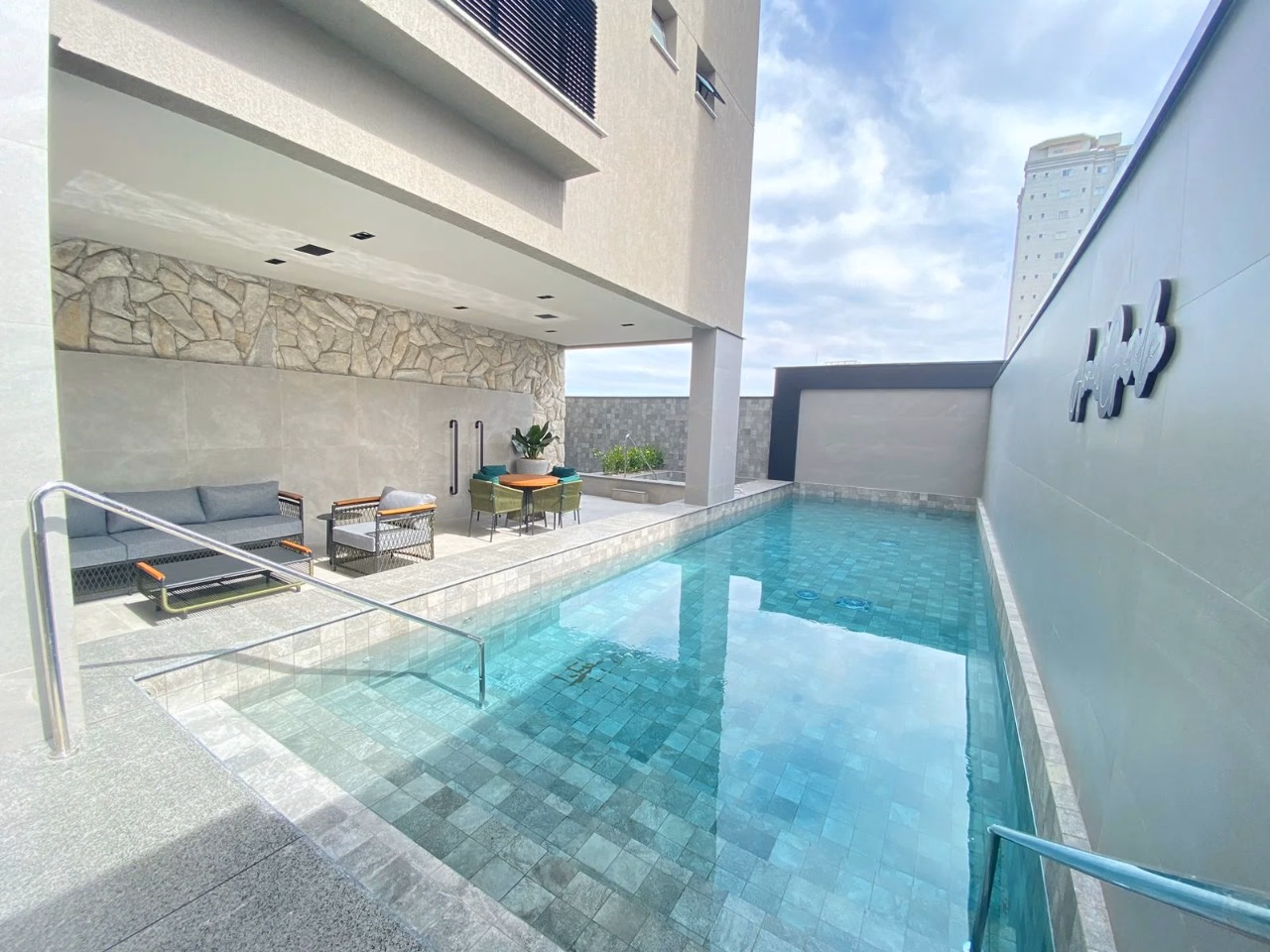 Residencial Avant Garde - Rua 305, Bairro Meia Praia, Itapema - SC (10)
