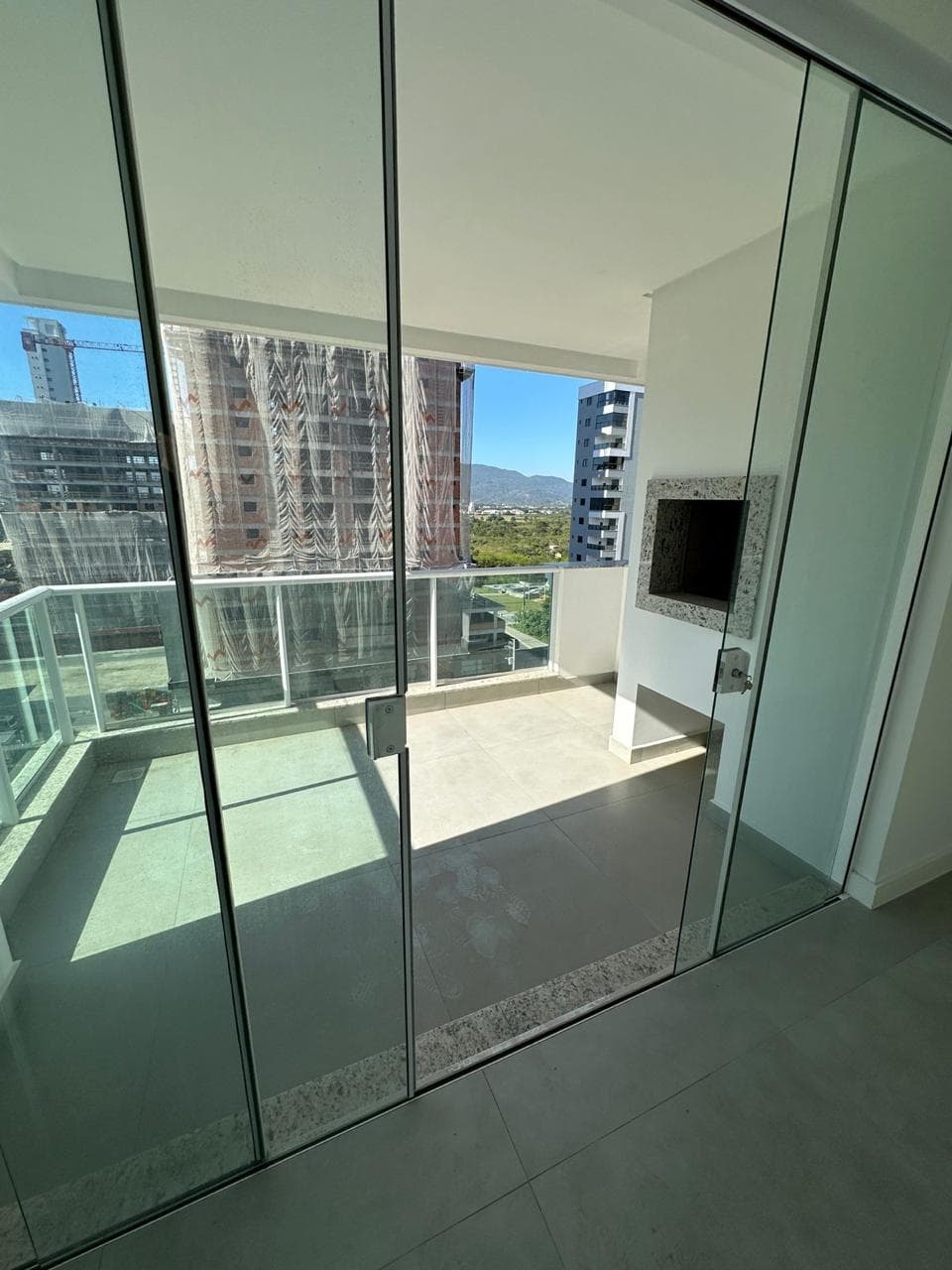 Apartamento 2 suítes em Meia Praia — Meia Praia, Itapema