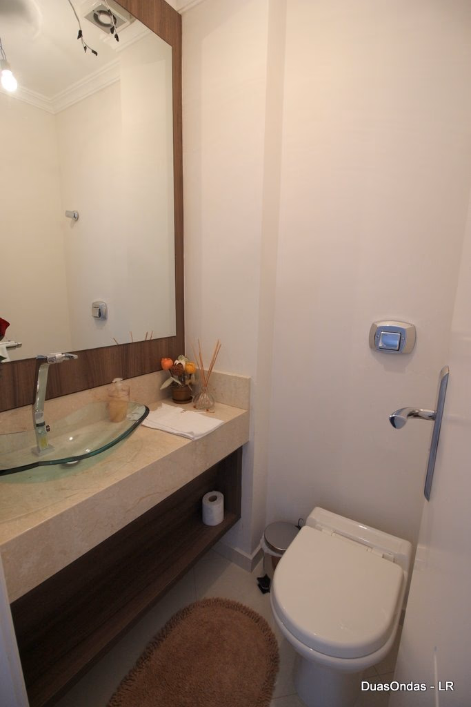 Apartamento 3 suítes em Meia Praia — Meia Praia, Itapema