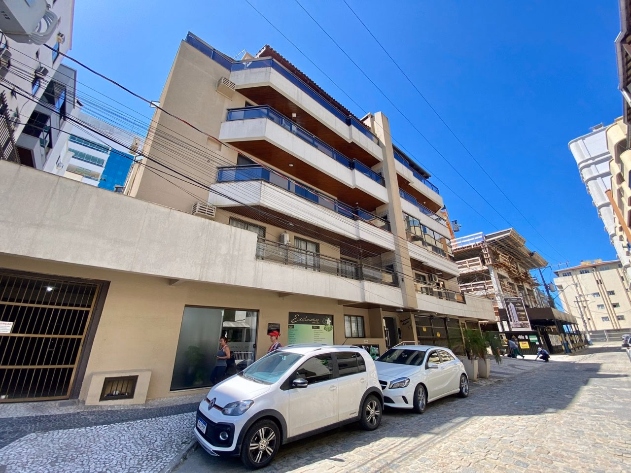 Angelus Residencial — Meia Praia