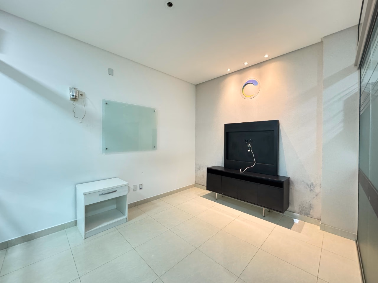 Sala comercial em Meia Praia — Meia Praia, Itapema