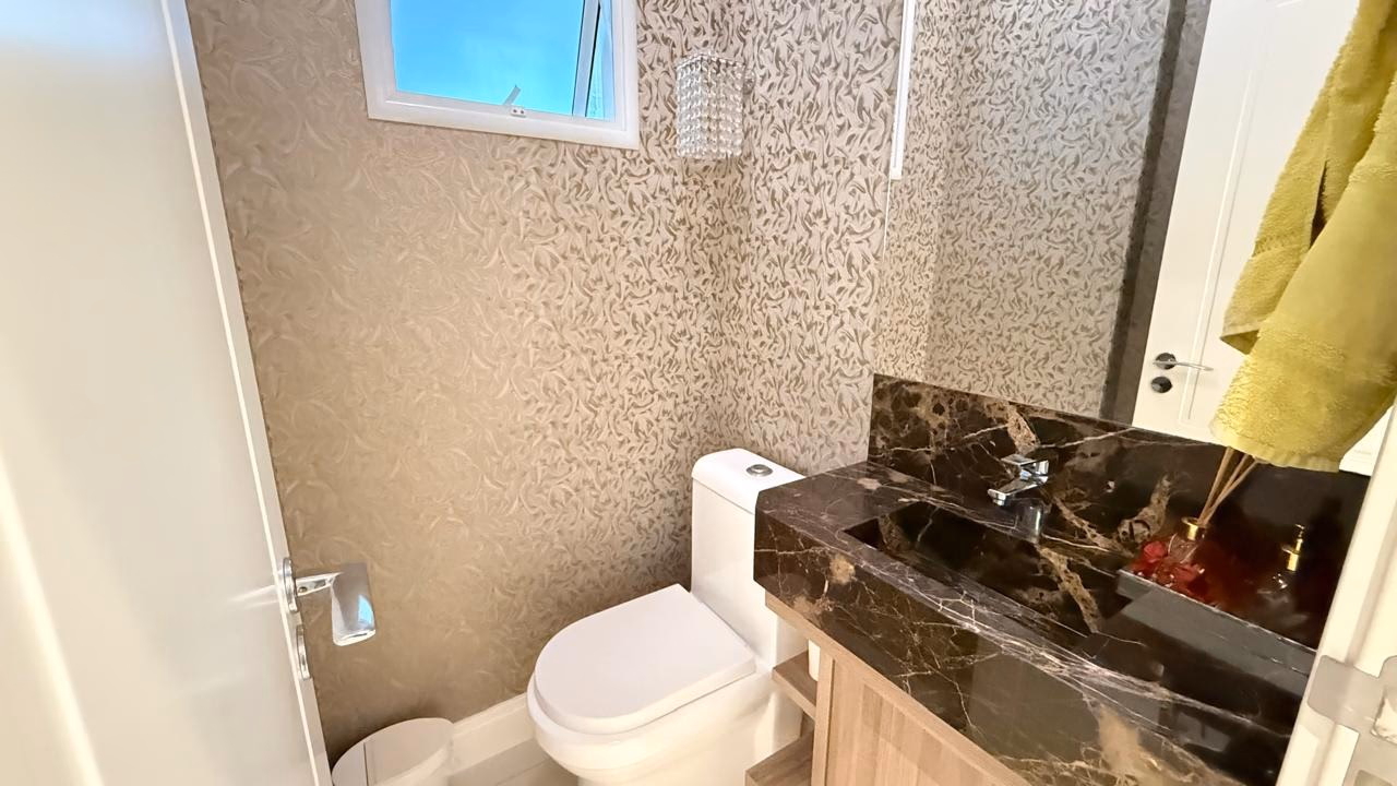 Apartamento 4 suítes em Meia Praia — Meia Praia, Itapema
