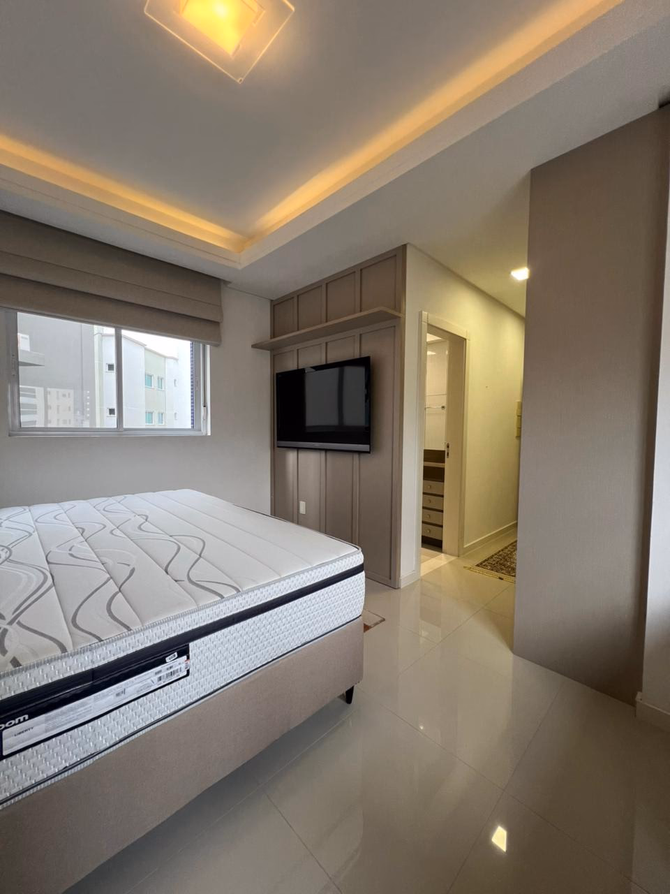 Apartamento 3 suítes em Meia Praia — Meia Praia, Itapema