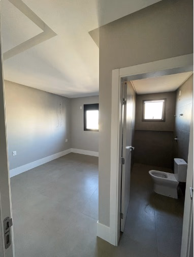 Apartamento 4 suítes em Meia Praia — Meia Praia, Itapema