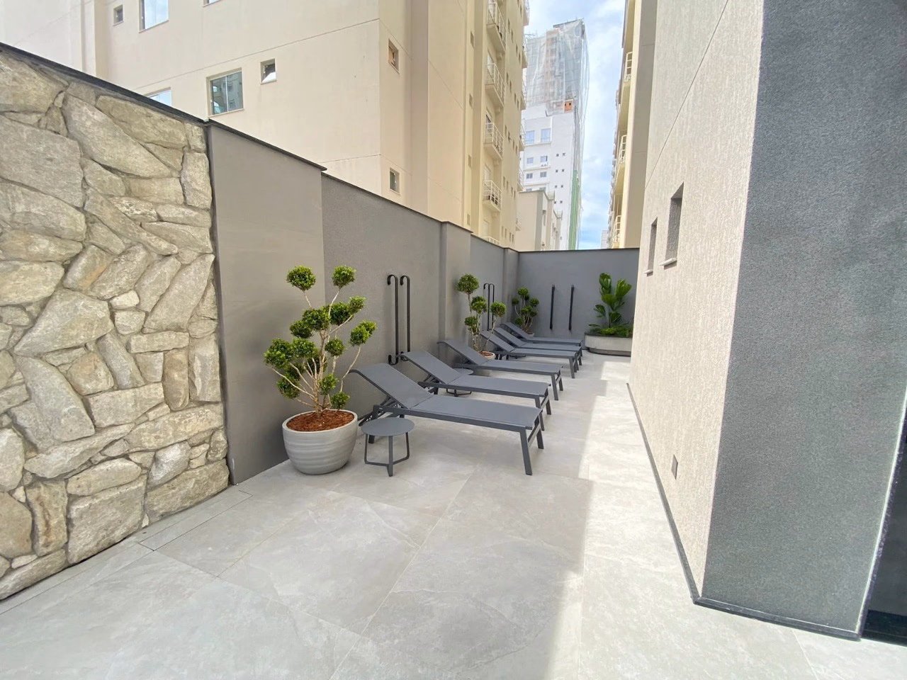 Residencial Avant Garde - Rua 305, Bairro Meia Praia, Itapema - SC (13)