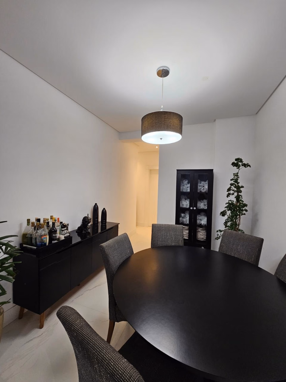 Apartamento 3 suítes em Meia Praia — Meia Praia, Itapema