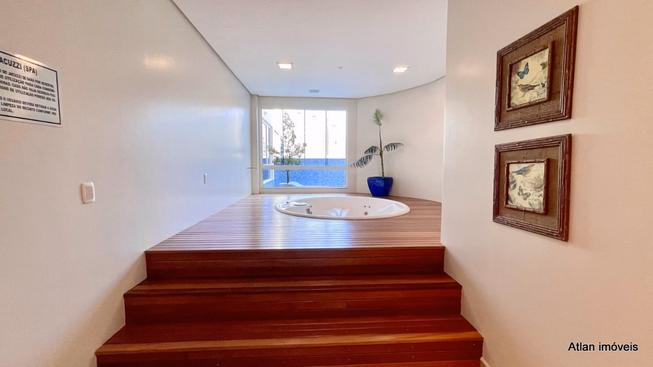 Apartamento quadra mar a venda em Meia Praia, Itapema-SC (10)
