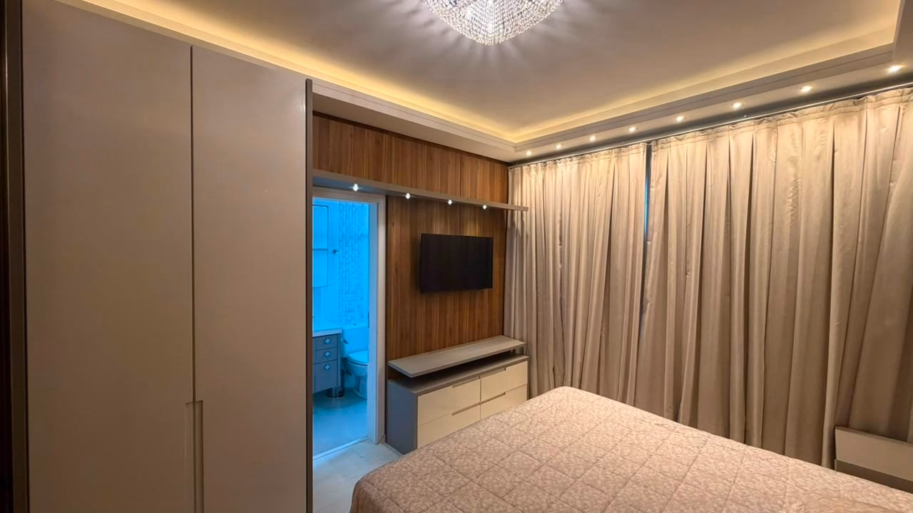 Apartamento 4 suítes em Meia Praia — Meia Praia, Itapema