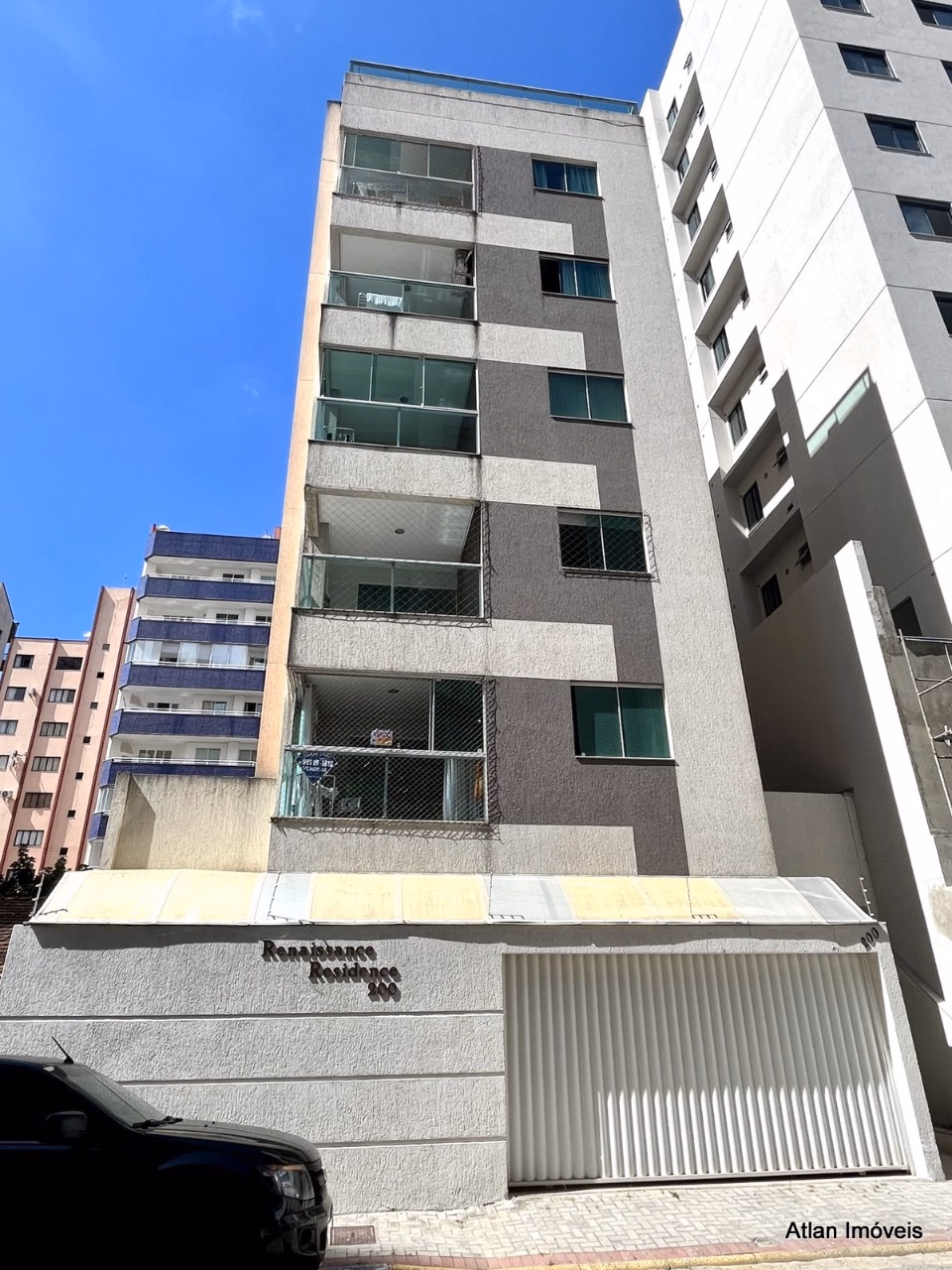 Renaissance Residencial — Meia Praia