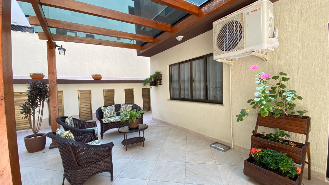 Apartamento a venda em Meia Praia, Itapema-SC