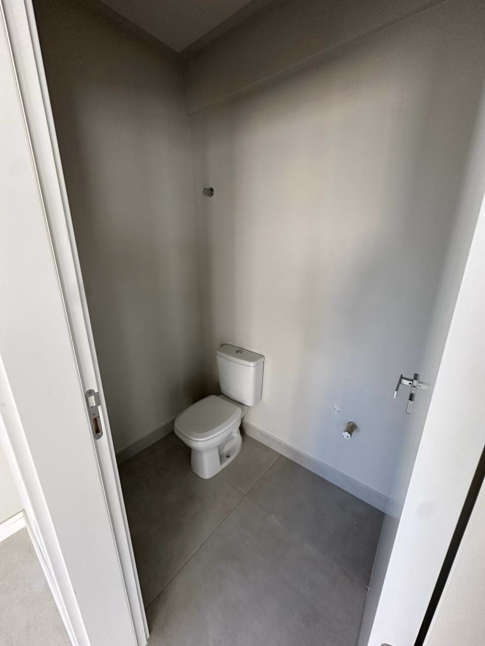 Apartamento 4 suítes em Meia Praia — Meia Praia, Itapema