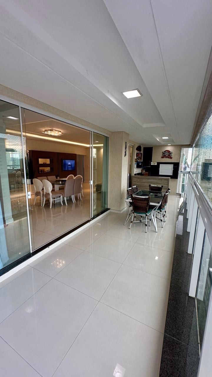 Apartamento 4 suítes em Meia Praia — Meia Praia, Itapema