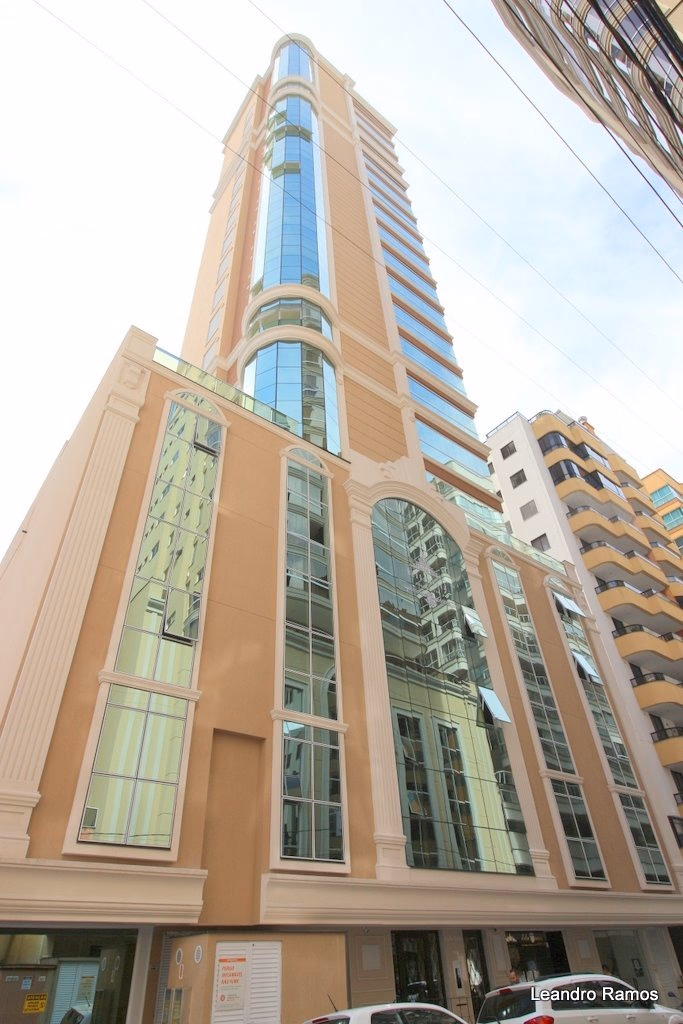 Bella Vista Residencial — Meia Praia