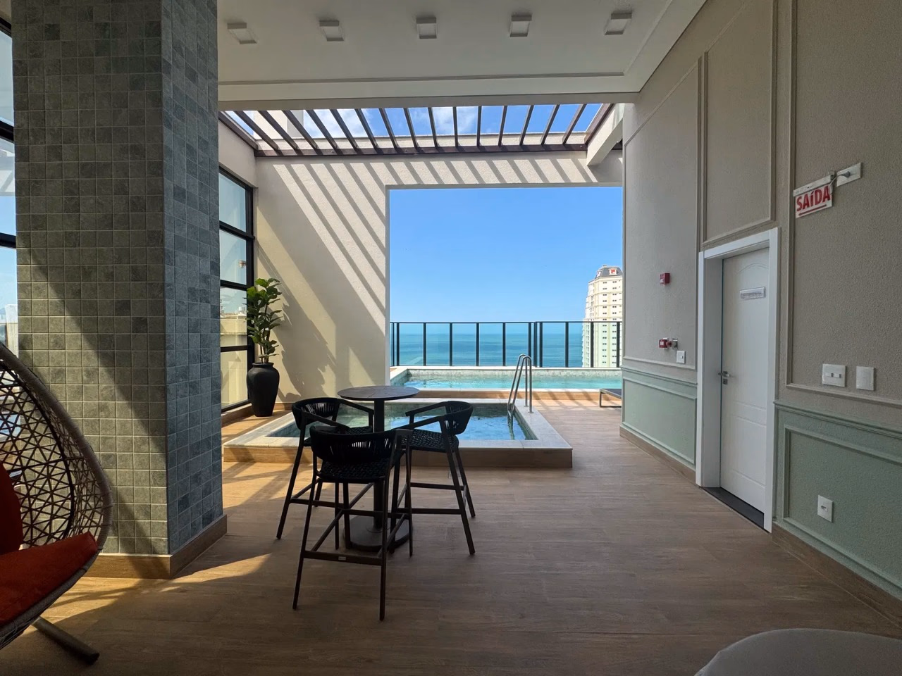 Belle Maison - Rua 406 B, Bairro Meia Praia, Itapema - SC (6)