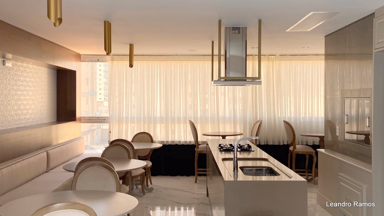 Apartamento 3 suítes em Meia Praia — Meia Praia, Itapema