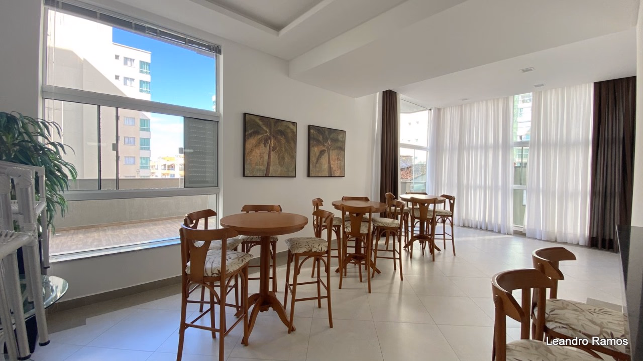 Sala comercial em Meia Praia — Meia Praia, Itapema