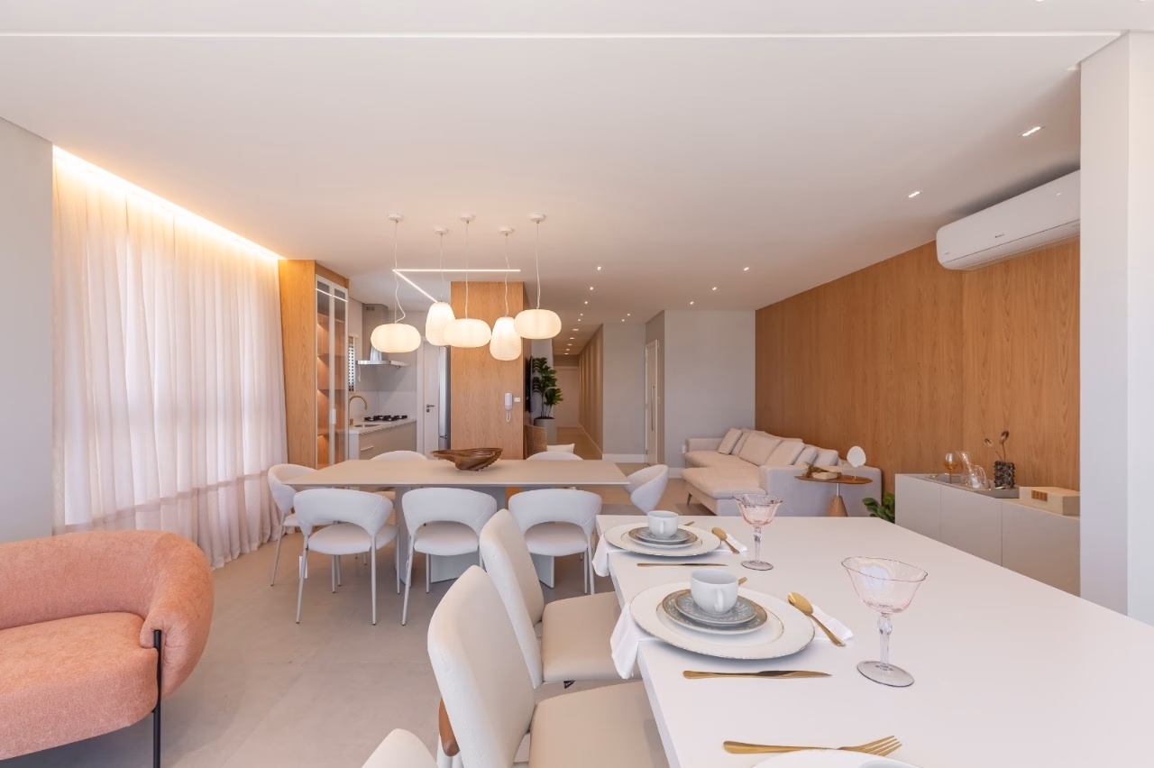 Apartamento 3 suítes em Meia Praia — Meia Praia, Itapema