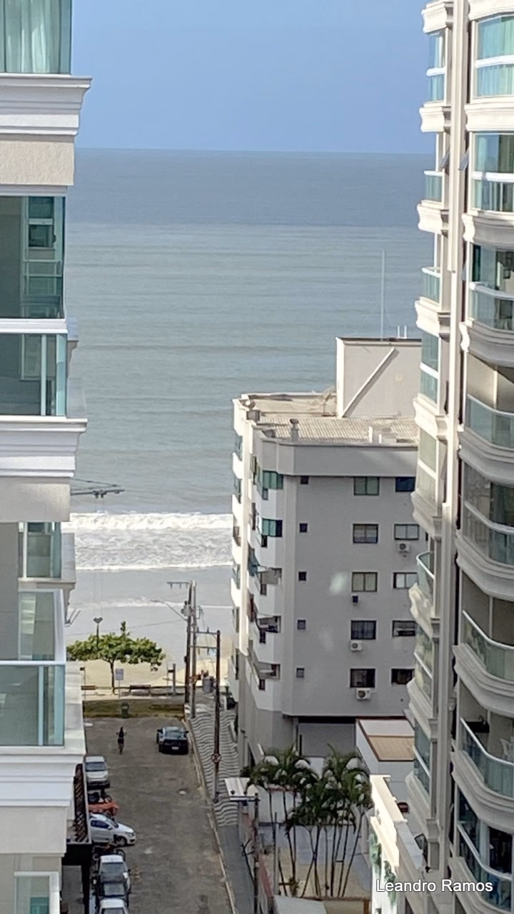 Apartamento 3 suítes em Meia Praia — Meia Praia, Itapema