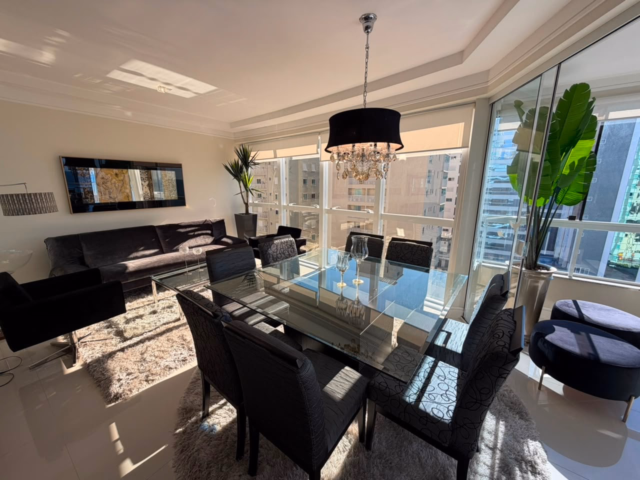Apartamento 4 suítes em Meia Praia — Meia Praia, Itapema