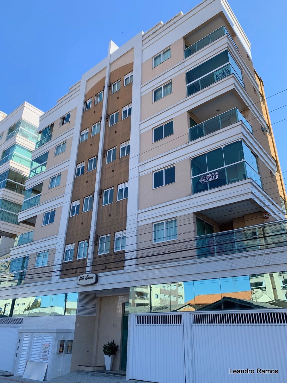 Vila Serena Residencial — Meia Praia