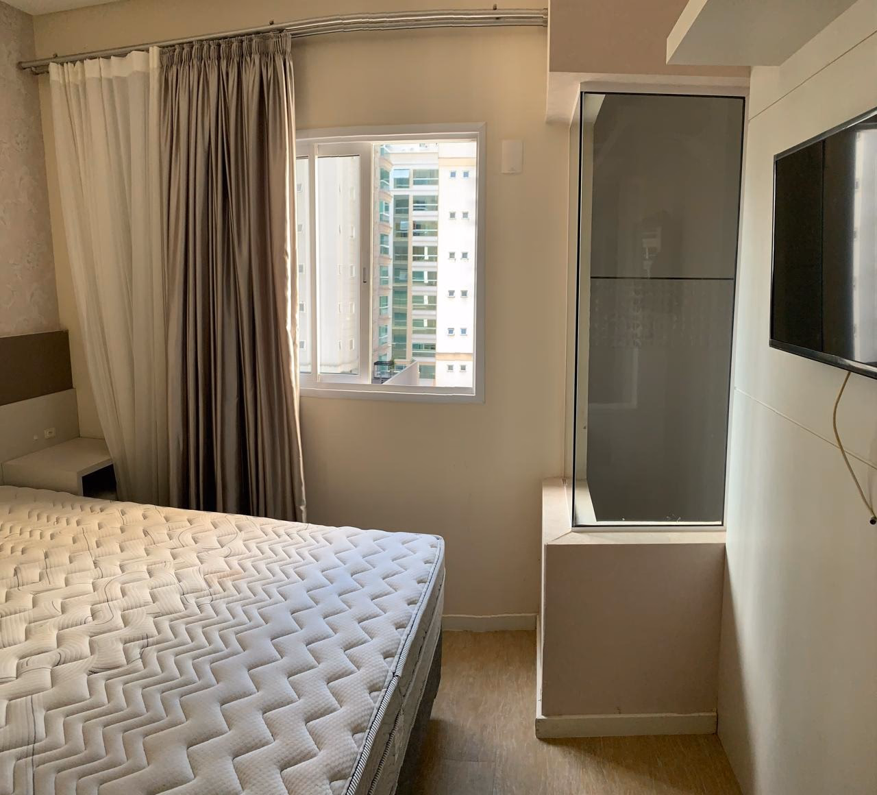 Apartamento 3 suítes em Meia Praia — Meia Praia, Itapema