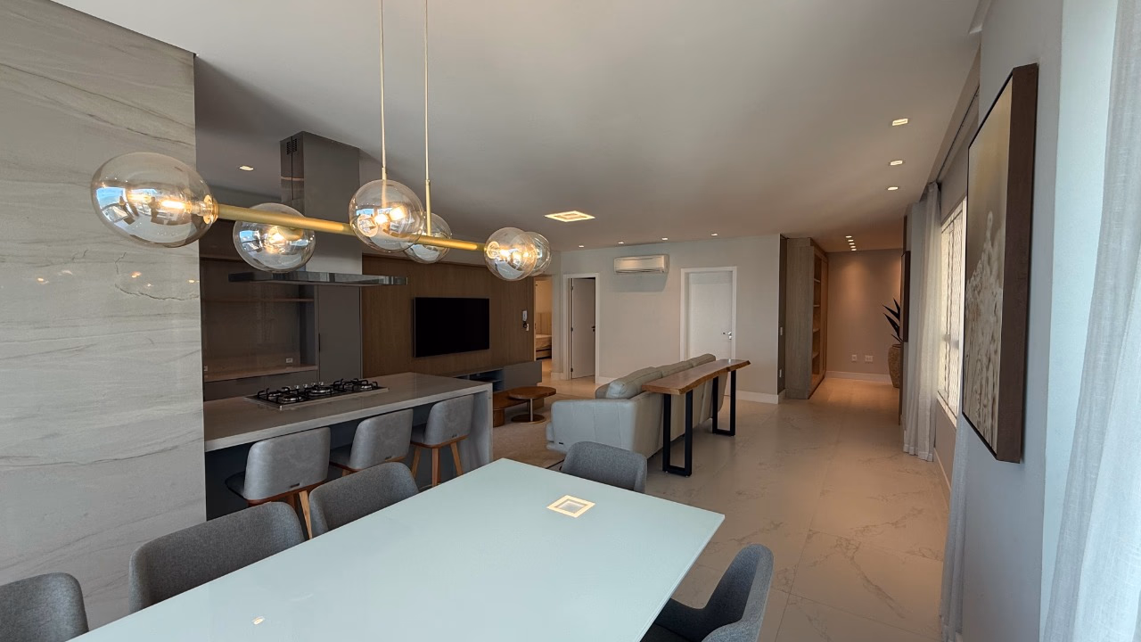 Apartamento 3 suítes em Meia Praia — Meia Praia, Itapema